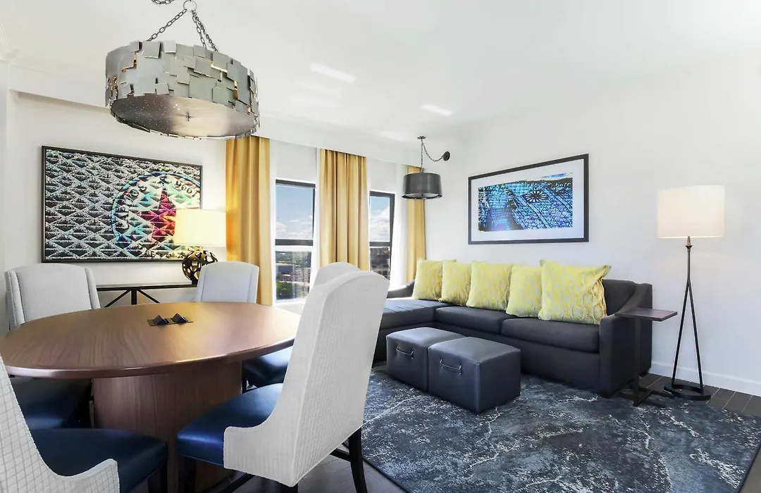 Hampton Inn & Suites Austin - Downtown-1